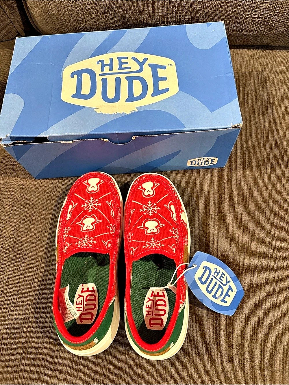 Hey Dude Sunapee Y Penquin Youth Holiday Slip-On Sneakers Red & Green US 3 NWT